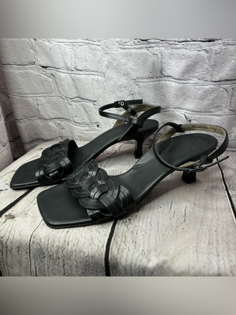 Paul Green Black Leather Braided Strap Corpcore Formal Kitten Heel Sandals 6.5
